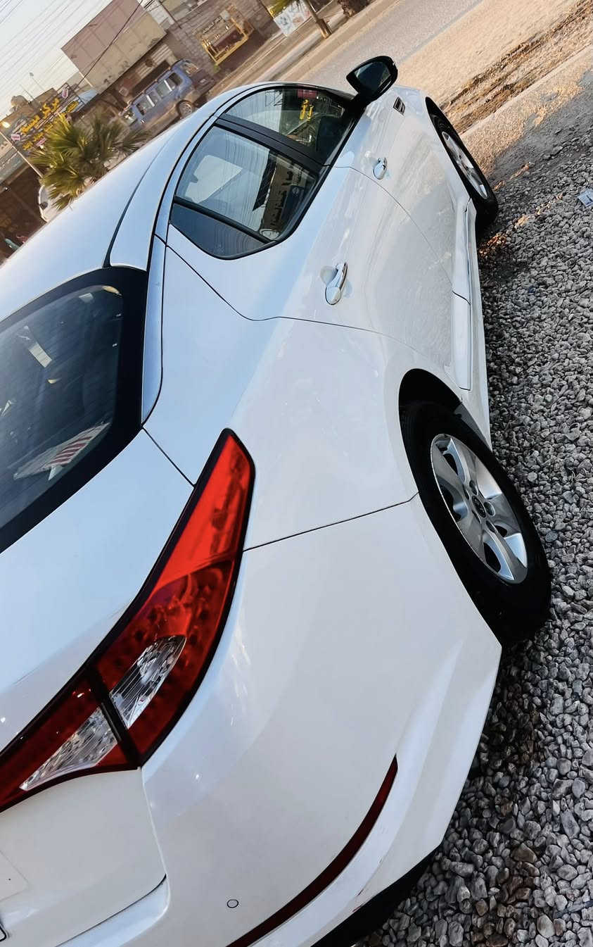 السلام عليكم ابوبتيمه مديل 14 فول عده الفتحه دخول جديد سياره سلفون جديده زيرو من كلشي مابيها اي نقص كصه جنطه متوئمه اربيل ارقام وسنويه بس الي ادور جديد اخابر مكاني نجف السعر 49 اتصال ***********
