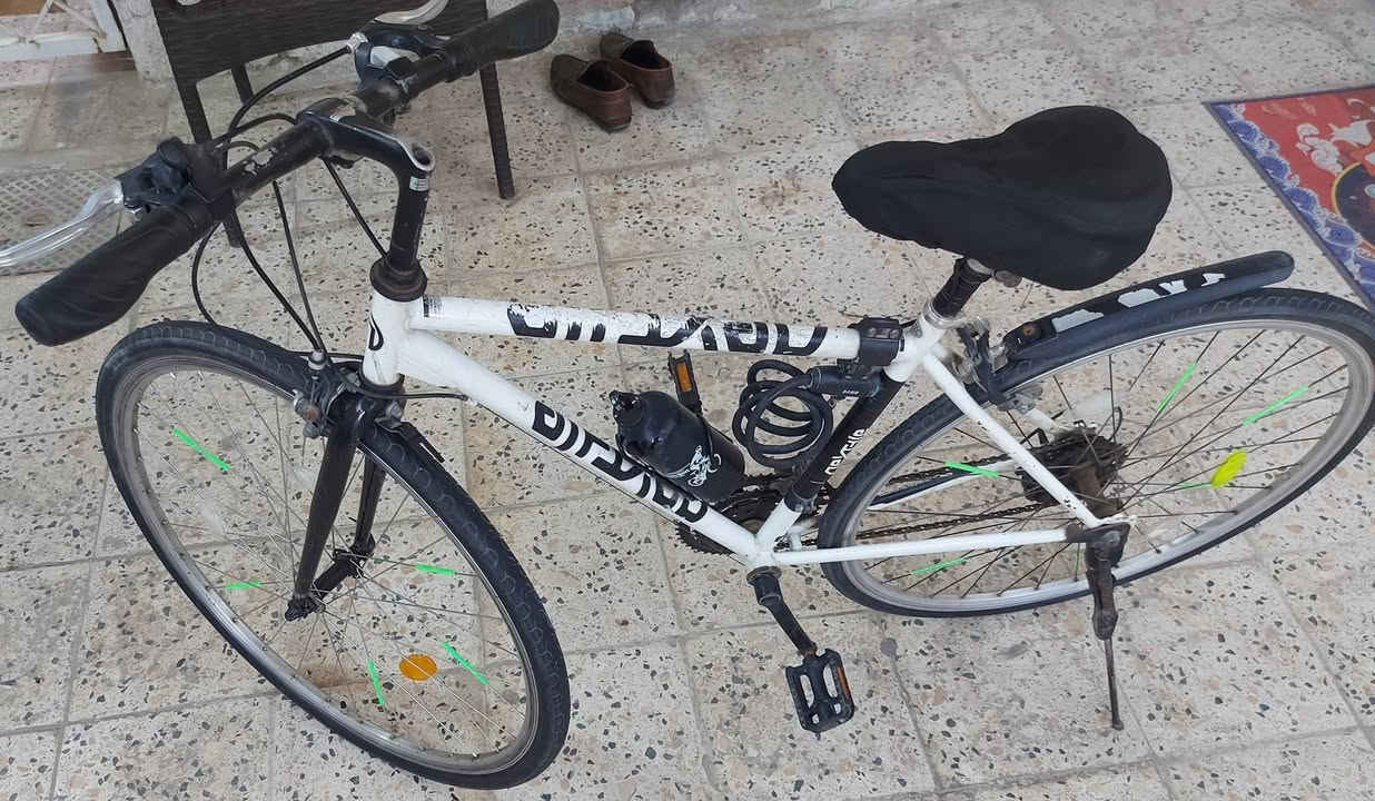 السلام عليكم دراجة هوائية c700 للبيع السعر 150


**إذا كنت صاحب هذا الإعلان وتريد حذفه لأي سبب، رجاءا أرسل رسالة إلى الدعم الفني**