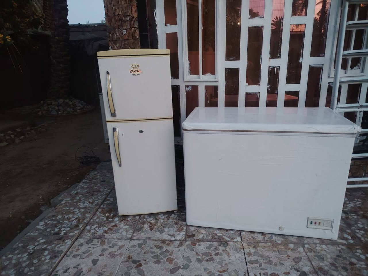 من رخصت المدير الكروب للبيع ثلاجه ومجمده نضيفات كلش شغالات خير من الله اتصال ***********
