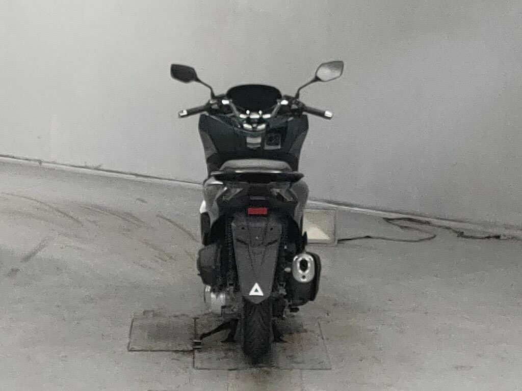 جيل رابع للبيع ياباني نزلتها ماشيه 2000هسه ماشيه 17 مكفوله من كلشي نازله  من كلشي و كلاشي الاتصال عل رقم وبي وتس ***********
