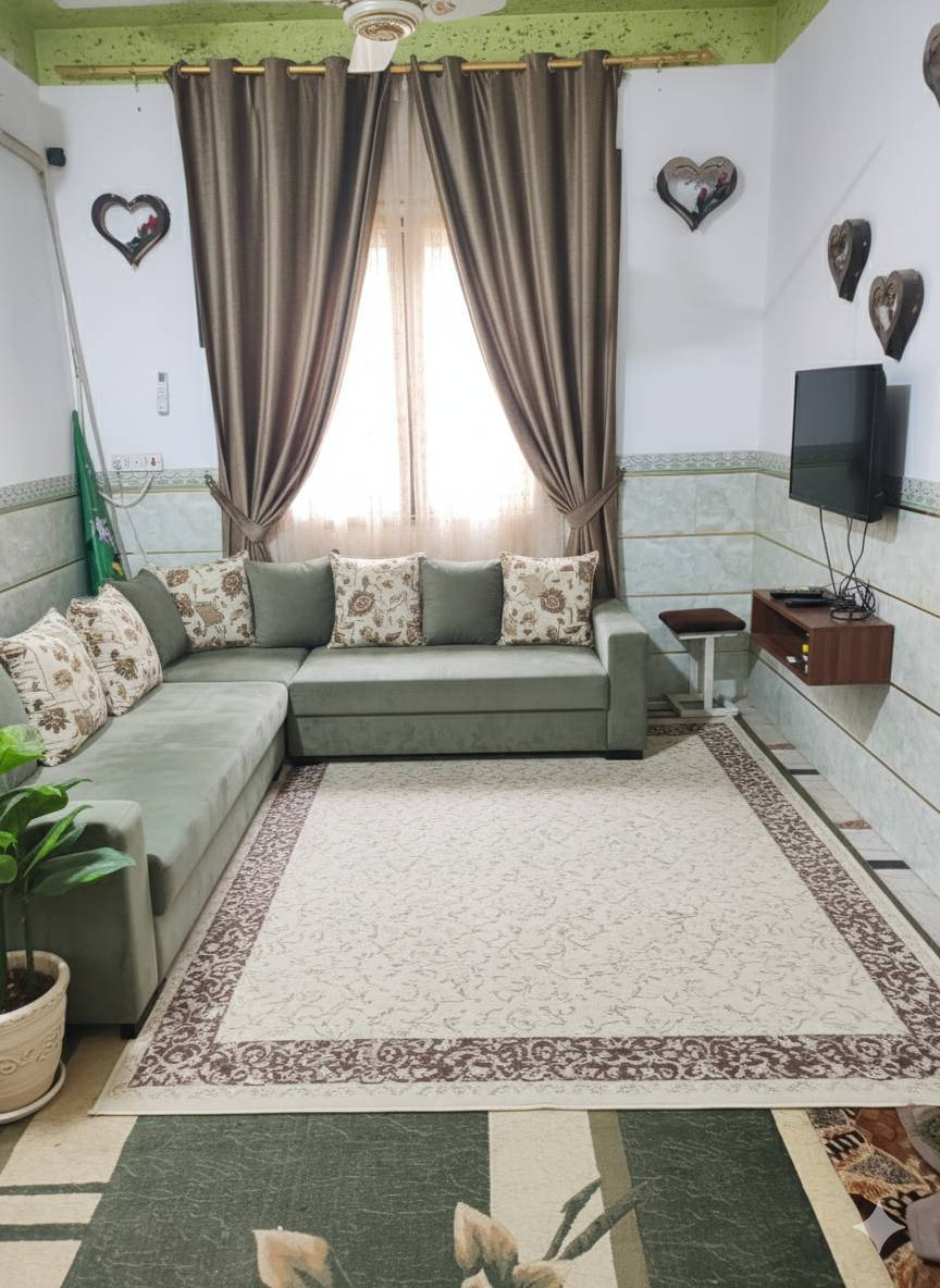 🏡 دار للبيع – الحولي🏡 بجانب حي الوحدة
📍 
════════════════════
📌 تبعد 40 متر عن شارع الحولي
📐 المساحة: 150 م²
📜 طابو صرف
🏢 طابقين
════════════════════
🔻 الطابق الأول 🔻
🛏️ غرفة
🌿 طارمة
🚿 مجمعات صحية
🛋️ استقبال
🍳 مطبخ حار
🥗 مطبخ بارد
🪑 صالة
════════════════════
🔺 الطابق الثاني 🔺
🛏️🛏️ غرفتا نوم
🪑 صالة
🚿 مجمعات صحية
════════════════════
💰 السعر: مراسلة واتساب أو ماسنجر فقط 📩
📞 للاستفسار:
📲 ***********
📲 ***********
