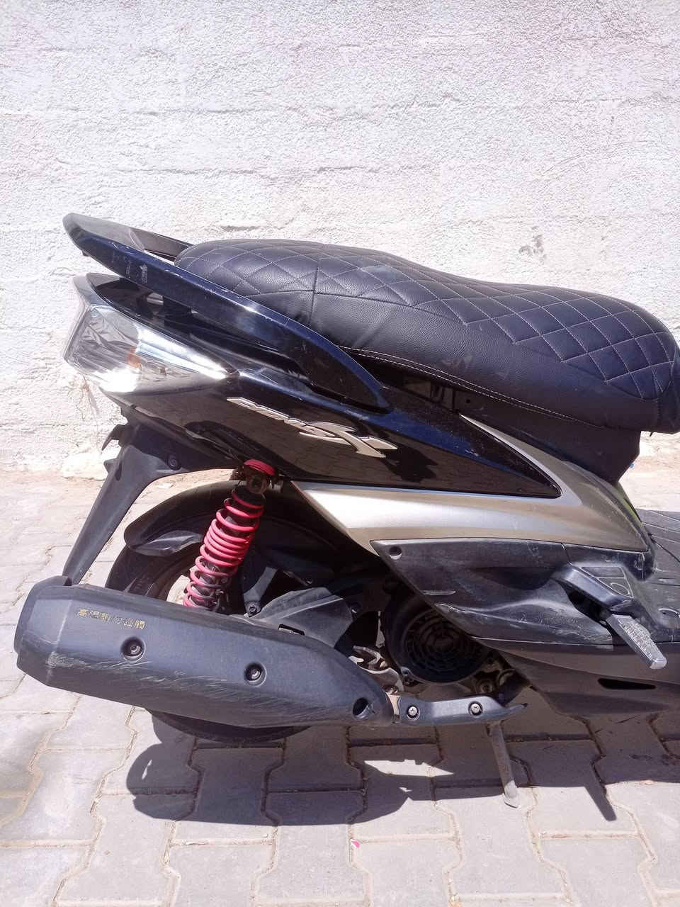 السلام عليكم للبيع سكنس فحل طلعات الدراجه مال رمبه كفاله عامه كفاله مبدل كلشي بيه أوراق كاملة مكاني بغداد العطيفيه السعر المطلوب 750 وبيه مجال كلش بسيط هذه رقمي للتواصل *********** اتصال

