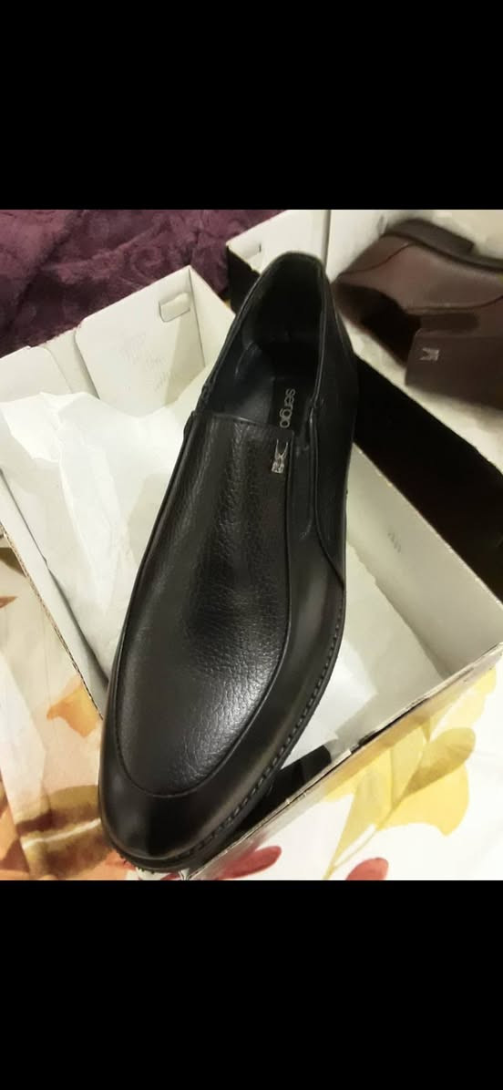 ٣ أحذيه جلدطبيعي قياس ٤٠ للبيع الاتصال ***********/*********** واتس السعر٦٥ ألف التوصيل مجاني
