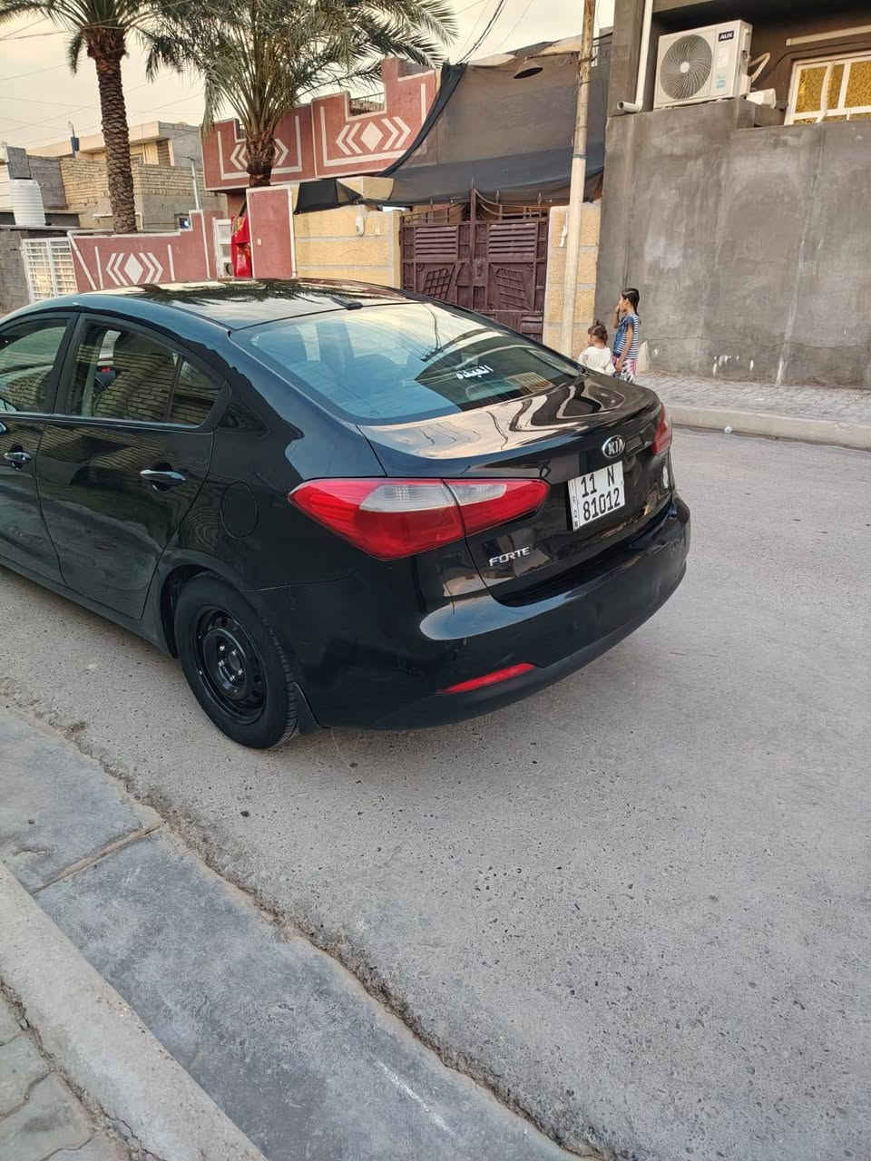 كيا فورتي 2016وارد امريكي مكينه1800 الجاملغ الايمن بي بارد ومعمر والجاملغ الايسر بي طخه بسيطه وماراجع كير محرك تبريد حداديه  مكفولات شرط بدون دواخل منضومه تبريد جديده رقم بغداد سنويه جديده تحويل ثاني يوم السعر ٩٧ وبيهه مجال بسيط   مكان اليوسفيه حي الشهداء ***********للتواصل
