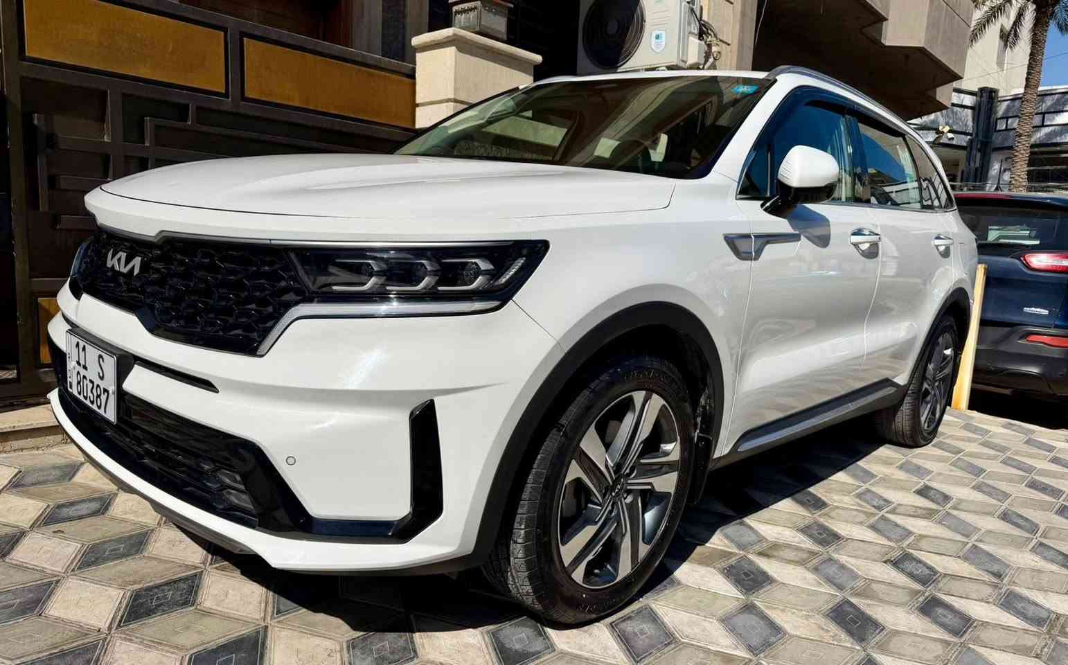 السلام عليكم:

كيا سورنتو خليجية شركة الدولية رقم بغداد 2023

الرجاء قرائة التفاصيل اسفل المنشور قبل الاتصال 

:

موديل 2023

محرك 4 سلندر 2.500 

ماشية 42.000 كيلو 

ويل كب حجم 19 الكبير 

صندوق كهرباء / كشن سائق كهرباء ومغلفة جلد 

حساسات امامي وخلفي / مرايا قابلة للطي كهربائية

شاحن وايرليس / انضمة قيادة مختلفة

تشغيل عن بعد مع بصمة ابواب وتشغيل 

السعر 23.800$ =238 ورقة 

وبيهة مجال بسيط حق الجية

:

رقم  بغداد ب اسمي تحويل ثاني يوم 

مكان السيارة / بغداد / شارع فلسطين 

:

ملاحضات السيارة / طبعاً السيارة بدون صبغ نهائي

بيهة اثر رصعات حالوب في اجزاء من السيارة 

والبنيد مفتوح سابقا وبي طلقة مصلحة 

وباب الجنطة الخلفي بي تعديل بسيط وهاي الملاحضات مأشر عليهة بالصور مع كافة التفاصيل

***********
