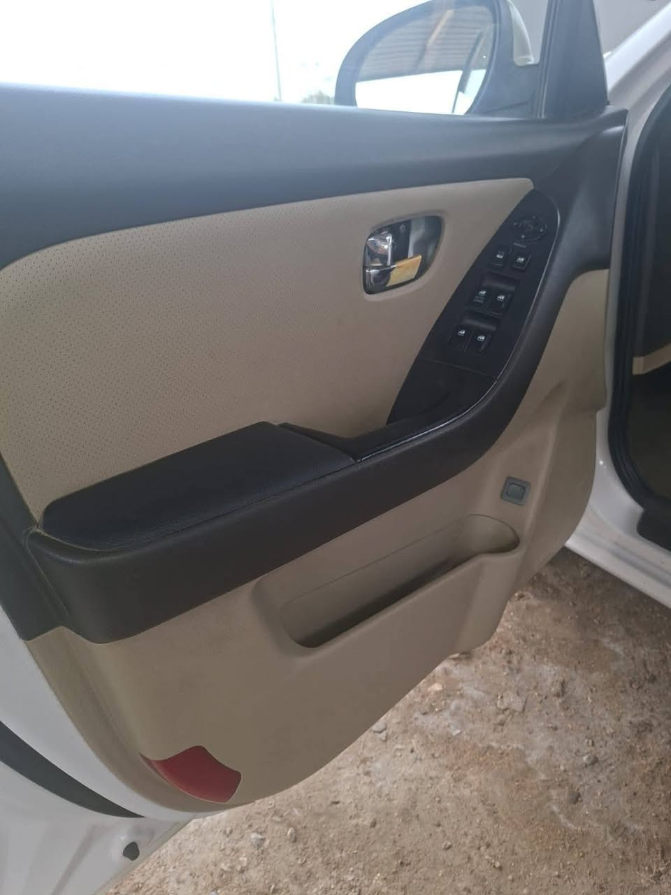 السلام عليكم من رخصت الادمن المحترم رقم اربيل
النتره 2011 محرك 1600 مكفوله كفاله عامه من الفتح والصبغ والتبديل شرط الفحص فقط بارد بسيط بلباب  سياره جديده حيل 
سياره جديده مال جناي كير مكينه حداديه بجيس
رقم وسنويه جديد بسمي تريد تحويل وكاله حاضر 
تبريد ثلج 
تخم تاير جديد حساسات خلفي السياره جديده وبلعافيه ع ياخذها السعر ١١٤وبيها مجال حك جيه فقط
مكان السياره موصل  ايسر للاتصال 

***********
