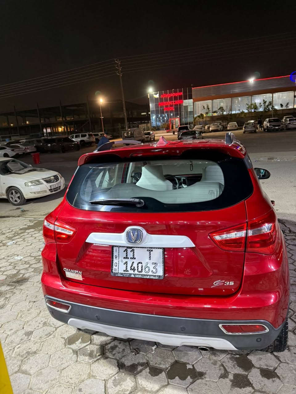 السلام عليكم شانجان cs35 موديل ١٩ فول مواصفات رقم بغداد دولي تحويل مباشر ماشية ٣٠ الف فقط مكفولة وجاهزة من كلشي عدى دحجات خفيفه اموضحة بالصور  سيارة جداً جديدة 
مكانها بالنجف
***********
السعر ١١٥
