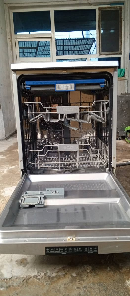 بلادي 100الف
واتساب ***********
