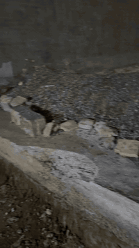 قطعه ارض للبيع في ام الكبر والغزلان قرب شارع ابو الريش مساحتها 100 رفت كامل خدمات تبليط كهرباء مي مجاري الاستفسار ***********
