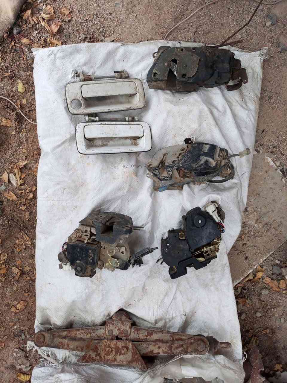 كلهن للبيع الي يفيدنه خل يراسلني مال مارك كصيف ماعدا السبير مال بيجو بارص ايراني


**إذا كنت صاحب هذا الإعلان وتريد حذفه لأي سبب، رجاءا أرسل رسالة إلى الدعم الفني**