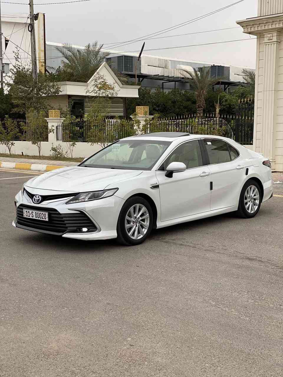 اخواني مكلف بالنشر للبيع كامري موديل 2023 خليجي شركة ساز هايبرد وبانزين رقم بغداد انگليزي سياره فول واحد على واحد بصمة تشغيل بصمة ابواب سلايد روف كشانه جلد وكهرباء برده خلفيه كهرباء مكينه 2500 شاحن واير لس باقي المواصفات معروفه مكاني الانبار فلوجه السعر 224 مع مجال بسيط للاستفسار 
***********
***********
