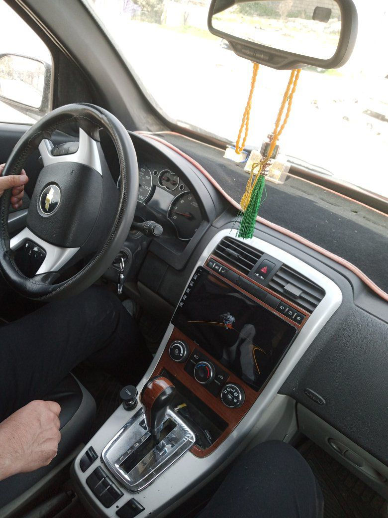 السلام عليكم 
للبيع سيارة اكينوز شوفرليت 
رقم اربيل مسطرة 
أنا صاحبها الشرعي و بيها كابون بانزين 
سنوية نافذة 2029
شرط تحويل أو وكالة 
محرك وكير شرط 
السعر 82 ورقة 
رقم الهاتف ***********
رقم الهاتف ***********
