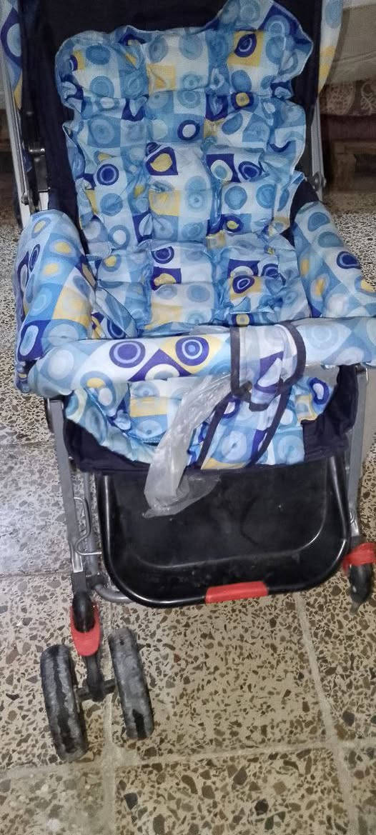 سرير اطفال طبقتين يعني واحد فوق الثاني سعر ٨٠ عربانه طفل سعر ٢٥


**إذا كنت صاحب هذا الإعلان وتريد حذفه لأي سبب، رجاءا أرسل رسالة إلى الدعم الفني**