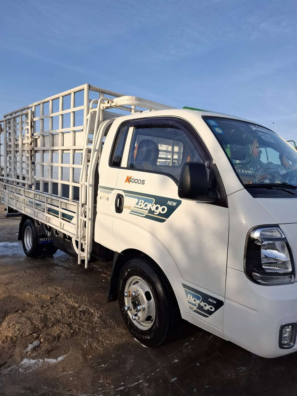 صلي علئ محمد وال محمد 
السلام عليكم كيا فحل للبيع موديل 2023 .محور تاير خلفي لايت زنون 
السياره جاهزه شغل وطلع…(المحجر مو وياه )***********والسعر خابر وبيك خير وتدلل
