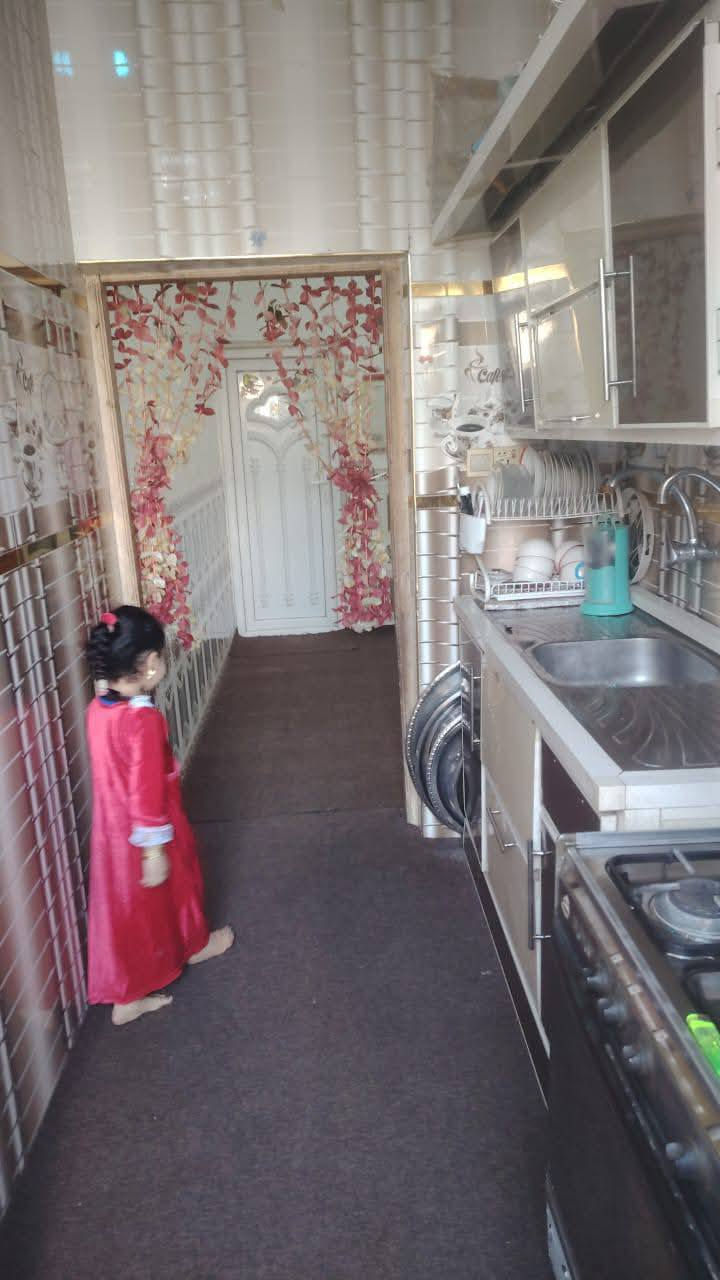 يالله يارزاق 🏣
🏠بيت للبيع 70متر م  🏣  مناسب 

اساس صب سقف صب 

طابوزراعي مشمول بالتطويب ومرقه من البلديه

كوفه. .شارع زوار قرب متنزه جنات الكوفه 
 

ألرضيه كاشي   سراميك كامل من كلشي بيت كلش نضيف 

يحتوي ع غرفه

+ صاله عدد 1 + مطبخ  +صطح كامل + ساحه + تخاريج خارجيه وداخليه 
ا
التفاصيل تصل *********** وتساب.
