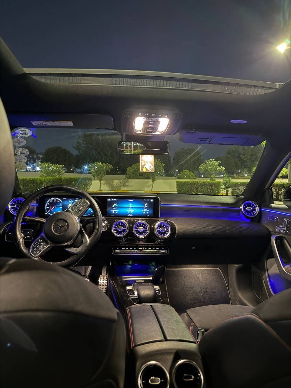Mercedes A Class2020
حجم 220 
سبوخ قه پاخ صندوق 
هيج ئيرباكيك نه ته قيه
78 هه زار رؤيه 
ژماره ته له فون *********** أربيل, العراق
