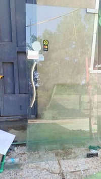 باب جام خانه البيع نضيفه كلش وغراضها موجوده وياها تصال  07826111667