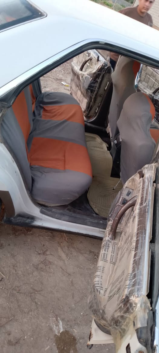 هارتوب موديل 92 رقم نكليزي بسمي مكينه وكير خير من الله
# سعر 30 وبيه مجال الشراي كلش بسيط 
مكان سياره ناصرية رفاعي 
ورجان المؤ شراي لا يعلق 

***********
