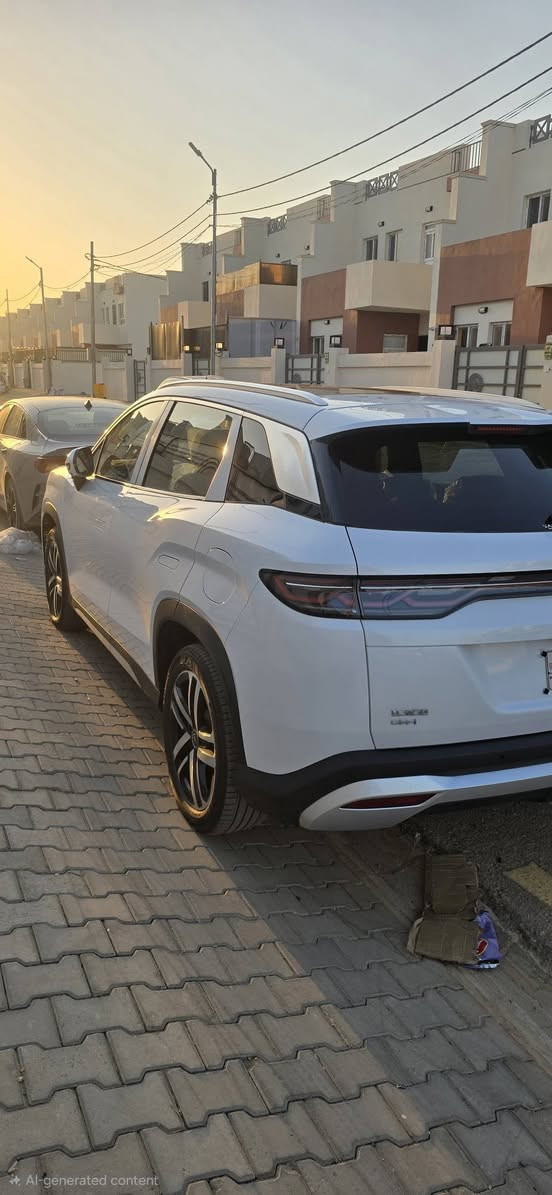 🔹 للبيع BYD Song L Flagship موديل 2025 🔹
▪️ اللون: أبيض لؤلؤي
▪️ المسافة : ،3,500 كم وقابلي لزيادة
▪️ منظومة تشغيل HEV - EV (هجين + كهربائي)
▪️ فئة Flagship (أعلى فئة)
▪️ وارد حديث وبحالة ممتازة جداً

📌 المواصفات:

✅ شاشة وسطية كبيرة متعددة الوظائف
✅ عدادات رقمية كاملة
✅ شحن لاسلكي مع تبريد لهاتف 
✅ كاميرات 360 درجة
✅ حساسات أمامية وخلفية
✅ فتحة سقف بانورامية
✅ بصمة تشغيل ودخول ذكي
✅ شحن لاسلكي للهاتف
✅ مقاعد جلد فاخرة
✅ تحكم كهربائي بالمقاعد
✅ نظام صوتي مميز
✅ إضاءة LED كاملة
✅ مثبت سرعة وأنظمة أمان متطورة
✅ نظام المحافظة على المسار
✅ نظام مراقبة النقطة العمياء
✅ تبريد أوتوماتيك عالي الكفاءة

📌 حالة السيارة:

▪️ ماشيه 3,500 كم وقابل لزيادة
▪️ السيارة شبه وكالة.
▪️ الداخلية والخارجية نظيفة جداً . والارضيات والجنطة مغلفات جلد لحماية .

📌 ملاحظات مهمة:

▪️ توجد رصعة بسيطة جداً في الجاملغ الأيسر.
▪️ تم إصلاحها على البارد .
▪️ الصور قبل التعديل موجودة ومتوفرة .
▪️ السيارة جاهزة للفحص بأي مكان يختاره المشتري.

💰 السعر: 32,000,000 دينار عراقي

 للاستفسار أو المعاينة 
***********

والله ولي التوفيق
