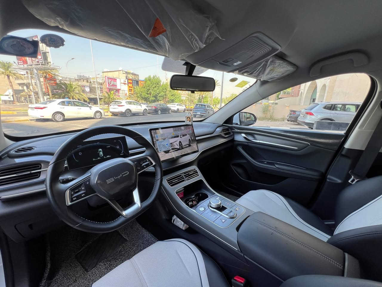 السلام عليكم
🚘        BYD دستروير 2025
مكفولة كفالة عامة لا صبغ ولا بارد 
بيهة رصعة وحدة بالبنيد
السيارة ماشية 9800 قابل للزيادة
السعر :19،750،000 💰 وبيها مجال 
(تسعة عشر مليون وسبعمائة وخمسون )
مكاني (بغداد - حي الجهاد)
-----------------------------‐-------------
     مواصفاتهة معروفة
تشغيل عن بعد🏹
بصمة تشغيل📼
دخول ذكي🗝️ 
شاشة دوارة 🪩
كير ماوس🖱️
🕹️انضمة  ايكو / نورمل / سبورت
📸كامرة خلفية + حساسات
🔦انارة امامية خلفية داخلية LED
وباقي المواصفات معروفة
---------------‐---------------------------
ملحقات السيارة كاملة
منفاخ / فوم / ملقط
شاحنة / كارت دخول وتشغيل
بصمة/ اتصال ***********
