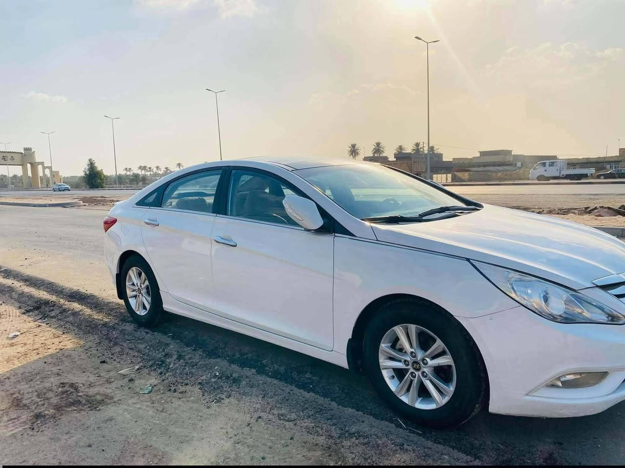 سلام عليكم سوناته البيع موديل  11 خىليجي بيه شخوط بين جاملغ والباب فقط فول واحد على واحد رقم بغداد انكليزي بسمي تحويل كير مكينه حداديه تخم تاير كله جديد تبريد ثلج  مكان بابل مركز المدينه السعر 102وبيه مجال للاستفسار ***********
