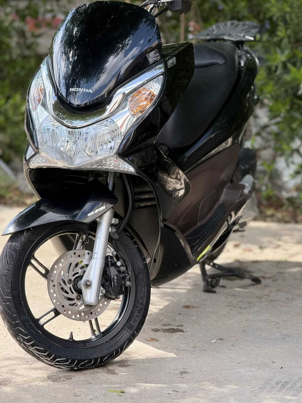 سلام عليكم شباب دراجه PCX ياباني
حجم المحرك ١٢٥
كفاله عامه من كلشي 
احلى من الصور الله شاهد 
السعر خاص***********
