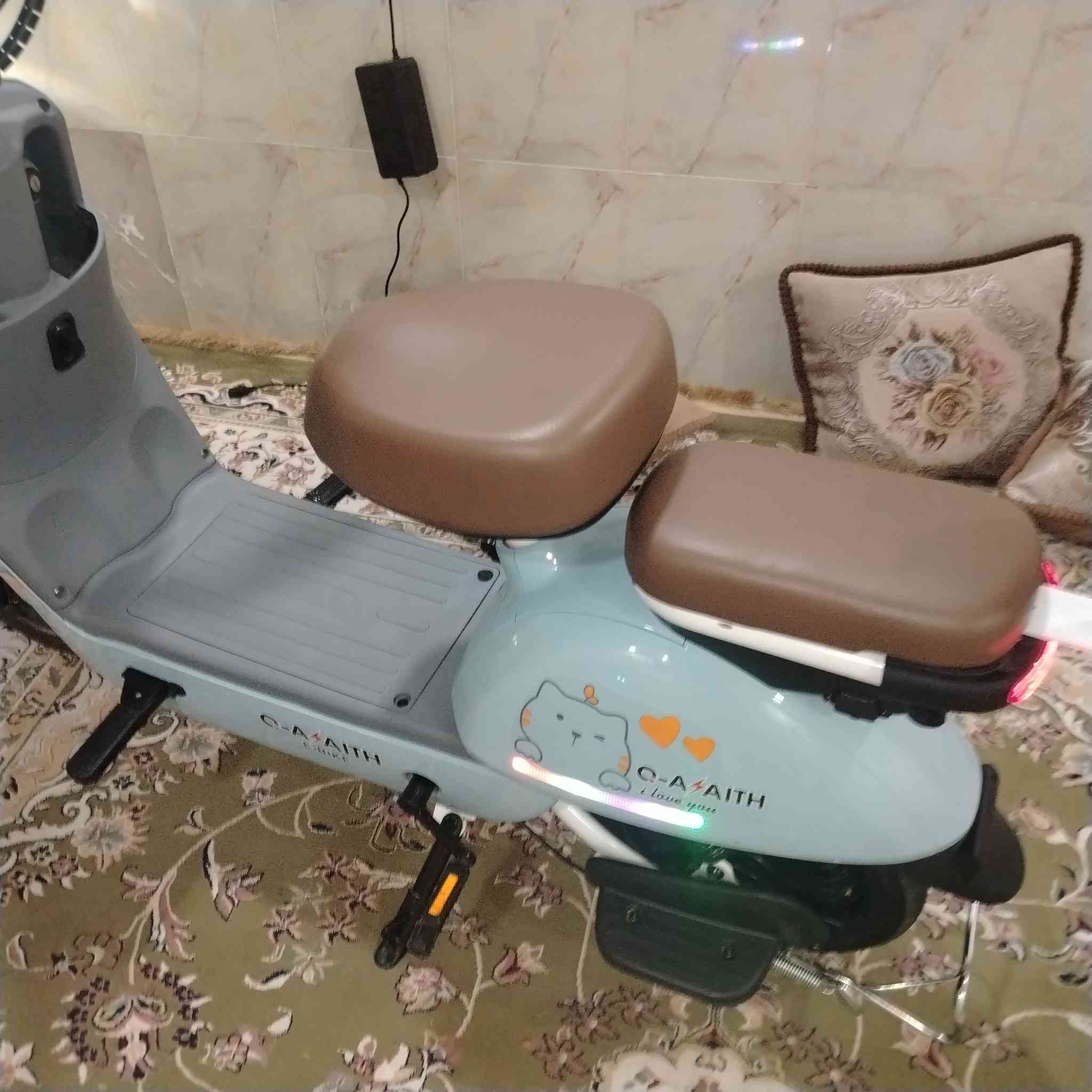 دراجة شحن للبيع
استخدام جدا بسيط كل غراضه بالكارتون
 ٢ بصمه ٢ سويج ٢ كارد
بطارية ليثيوم
٤ نمر سرعات
اقصى سرعة ٨٠ كم
نظام ضد السرقة
نظام قفل الدراجة
اي استفسار وتفاصيل راسلني وتدلل


**إذا كنت صاحب هذا الإعلان وتريد حذفه لأي سبب، رجاءا أرسل رسالة إلى الدعم الفني**