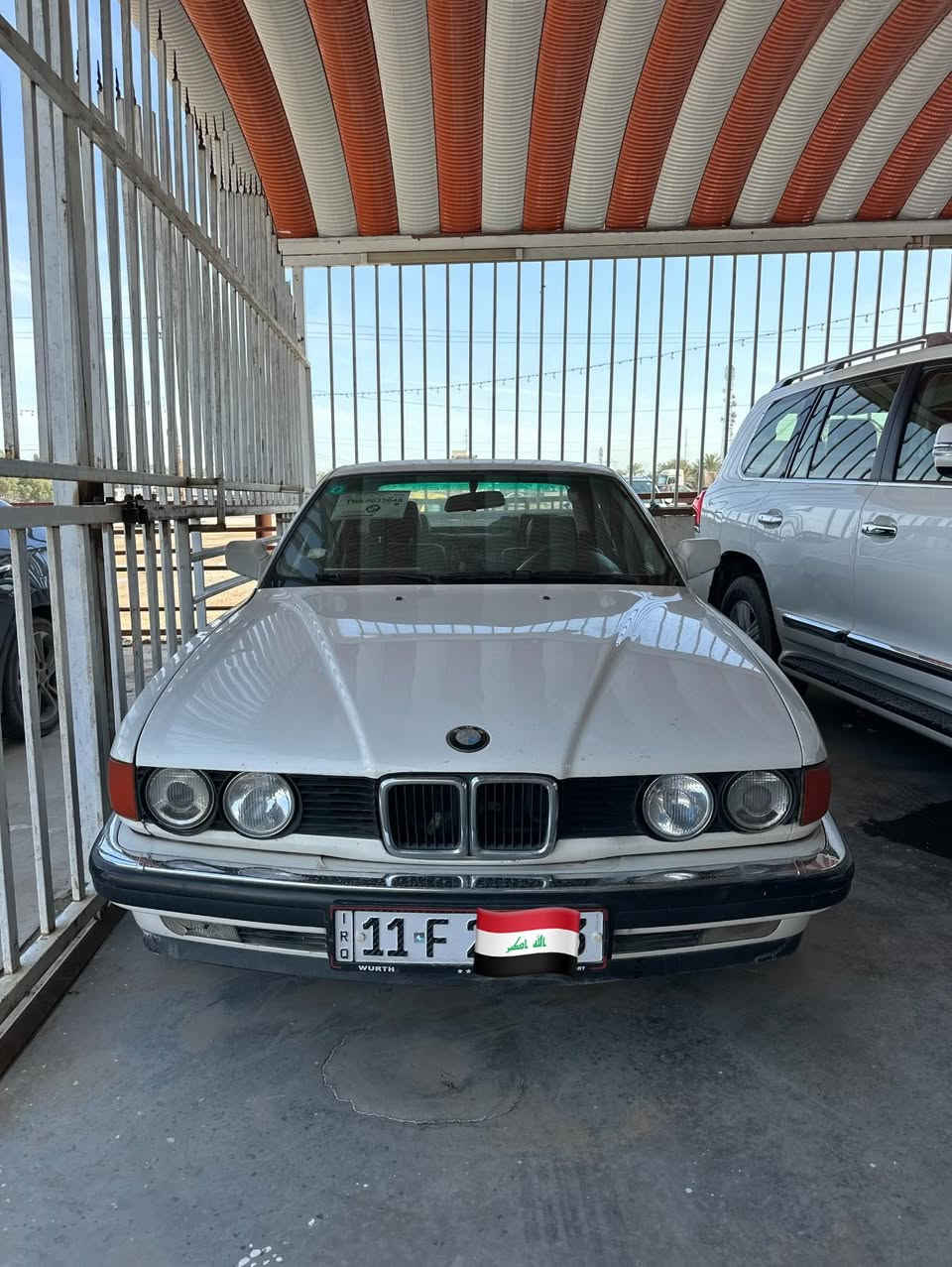 ‏سلام عليكم للبيع موديل 90 كفالة من الصبغ العنوان بغداد محمودية أي استفسار على هذا الرقم***********(***********) السعر 67 وبيها مجال رقم بغداد الجديد
