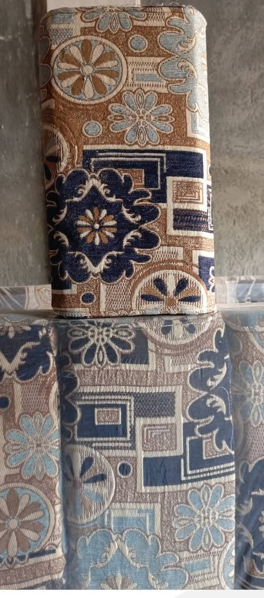 تكيات عدد ١٥ فقط للبيع بعدهن بالنايلون شرط اسفنج حبيبات لون حبري مميز يفرشن ٤في١٤ مكاني الشطرة خدمة توصيل  بعد الاتفاقق
***********
