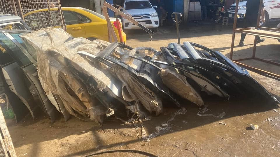 السلام عليكم 
عرض خاص يعلن مجمع المنصوري عن تخفيض باب جيب لبرتي و باب جيب شيروكي  وباب جيب كوماندر  و باب جيب باتريوت و باب دوج دورنكو مجلس محافضه  دوج نيترو  و دوج جورني  من موديل ٢٠٠٥ الى موديل ٢٠١٠ السعر الباب 100 الف فقط جميع  اللوان موجوده 
هاتف المجمع *********** يوجد توصيل جميع المحافظات
