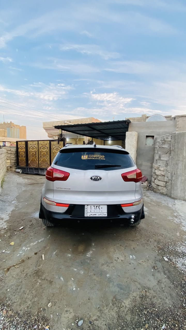 سلام عليكم ورحمة الله وبركاته
كيا سبورتج 2011

محرك 2000

السياره نضيف مال بيت

ضررها جاملغ وشويه بل باب الخلفي من اليمنى

السعر 120وبيها مجال للشراي

للتصال***********
