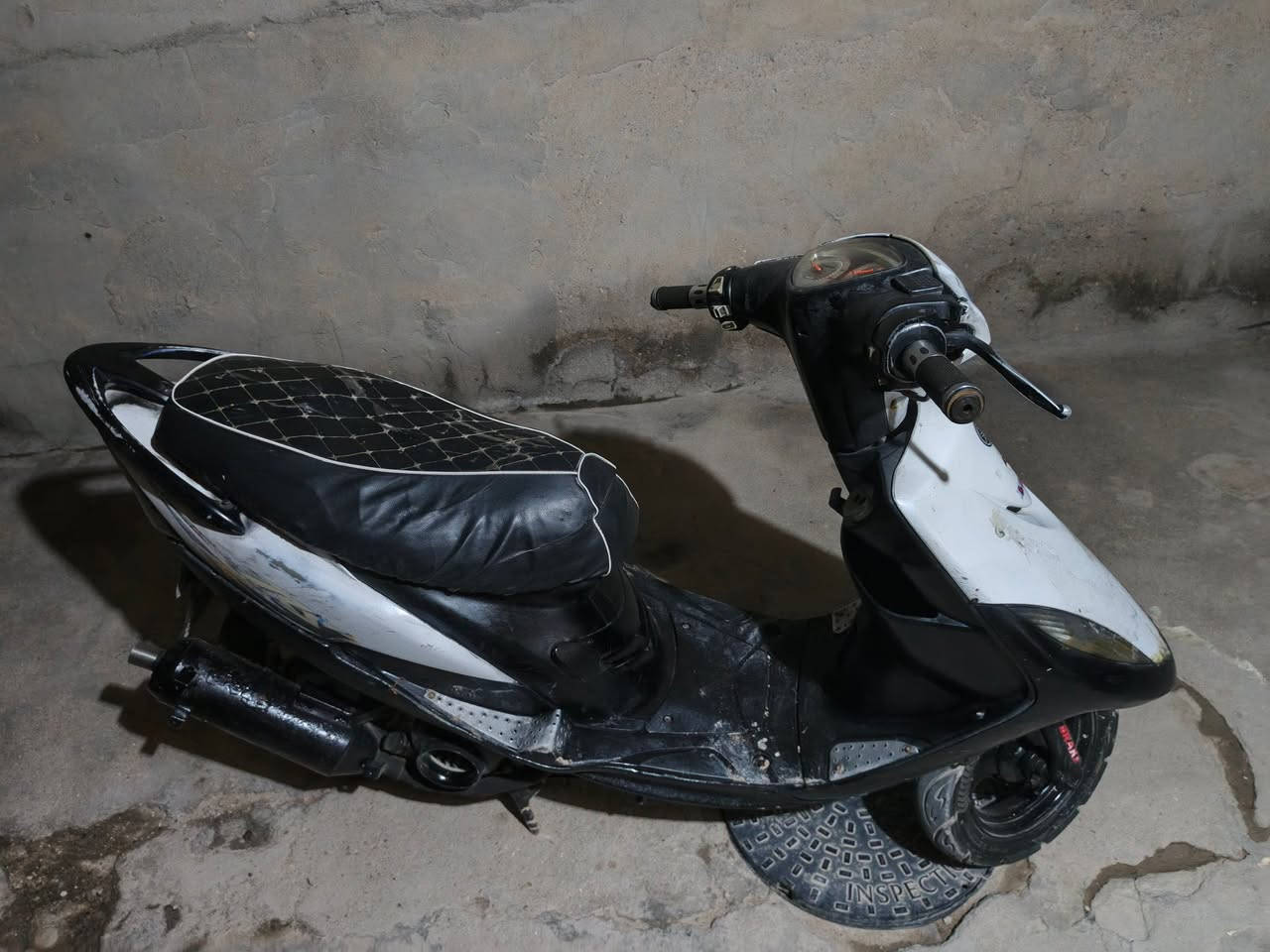 السلام وعليكم ماكس عدلة للبيع كهربائيات كلمة شغالة السعر 450 وبيهة مجال للتواصل  ***********
