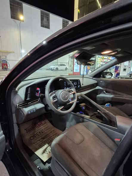 سيارة هوندي النترة موديل 2023 بنزين محرك 2000  ماشي 20 ميل سيارة توب حادث بس بنيد مصبوغ سيارة جملة جدان جاهز عل فحص سيارة بيع فقط سعر 130€ورقة رقمي *********** بيع مستعجل
