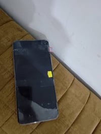 هواوي • ١٢٨ • مبدل شاشة