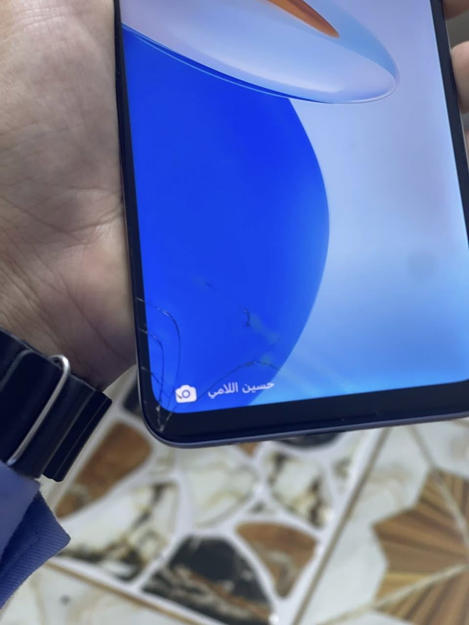 عمي هونر x7خوان والله جديد يفيدكم وينكم جماعت بلي أهل دلفري نساه بل شحن يومين انساه بطاريه عملاقه 5000ذاكره ١٢٨بصمه وجه فقط هاذه كسر بل شاشه سطحي ونطيك بي ضمان لا يشكل ولا يعلك ب٨٠قفل قفل قفل جماعت فكريات لحد لحد يدخل عليه بب٧٥مابيع ب٨٠قفل والله تفاليس بهيجي جهاز فخم ***********
