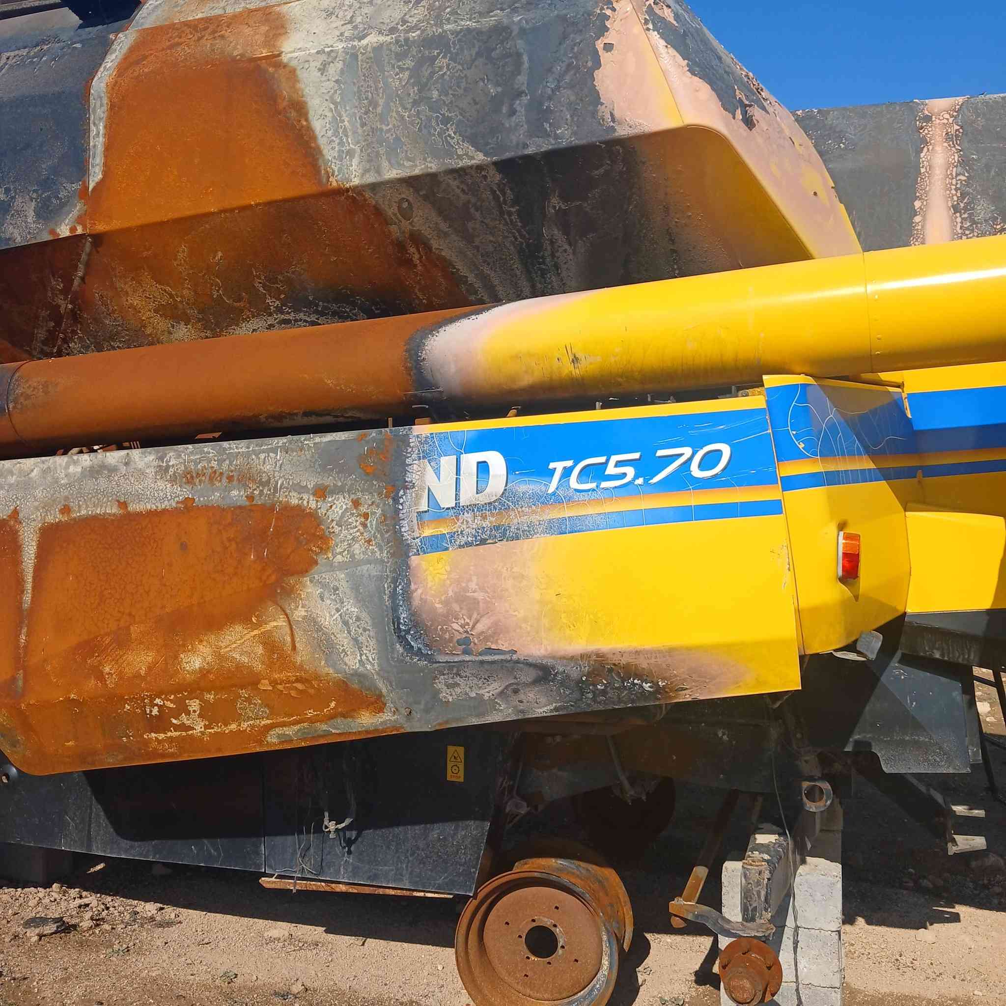 حاصدات.تفصيخ.انيوهولند
***********
***********.عماد.الزبيدي
