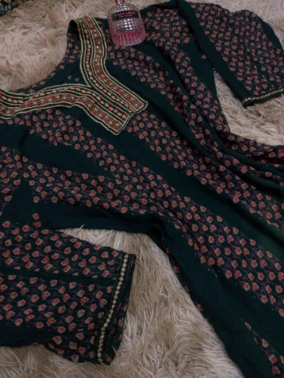 هلوبنات جميع القياسات موجود الحجز ع  خاص الاسعار من8الى10


**إذا كنت صاحب هذا الإعلان وتريد حذفه لأي سبب، رجاءا أرسل رسالة إلى الدعم الفني**