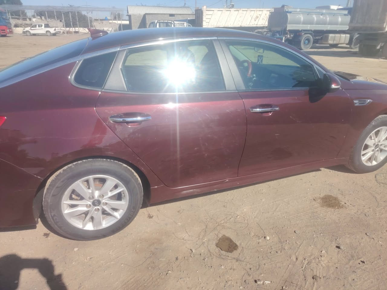 السلام عليكم رمضان كريم كيا اوبتيما للبيع موديل 2018سياره جديده مال جناي بيه قطع صبغ بدون تبديل وارد أمريكي حادث بدون دواخل اللأستفار***********
