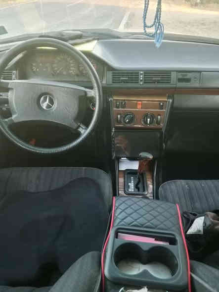 مارسدس موديل 87رقم كركوك مشروع وطني سنويه ل28وهزه جديده محرك وكير بطه تبريد خير من الله مكاني ديالى ***********وات ساب تلفون ***********تجي تاخذ بيه تراي وتروح عالفيتر تفحص يالتشتري سعر 70وبيها مجال للطيبين
