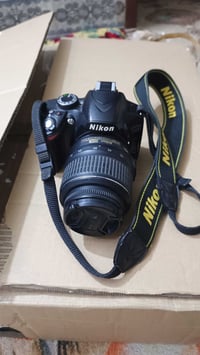 نيكون ٣٢٠٠ • كاميرا • ملحقات