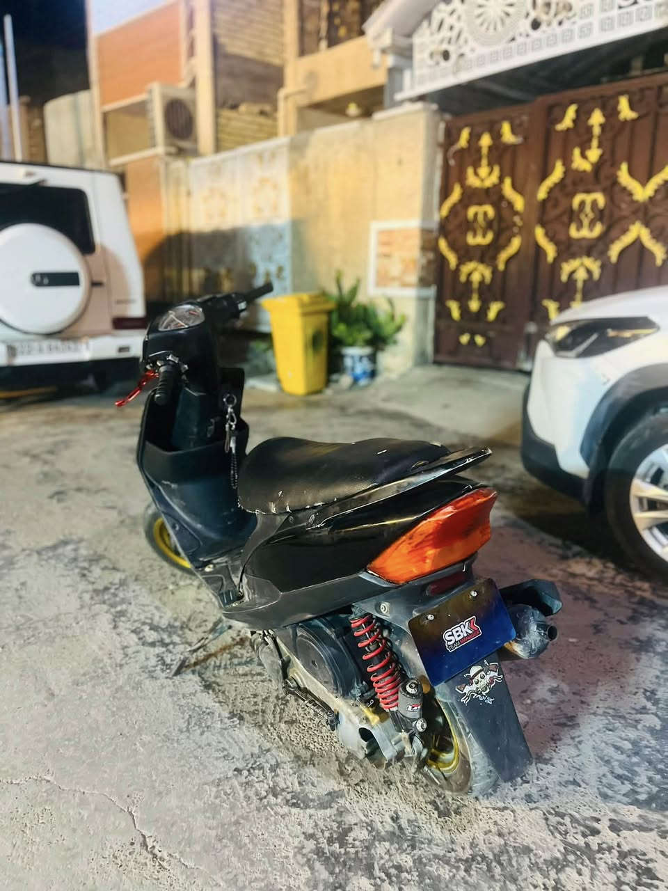دراجه ماكس عدله
صدر امامي رياضي صدر خلفي رياضي  وياله رياضي يدات رياضي بوشه ٥٥ ليموسي عنوان بغداد الشعب ب450 وبيه مجال قليل 
الرقم *********** 
رصيد وتساب
