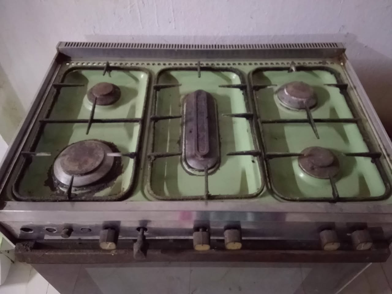 طباخ عشتار مكانه الديوانيه حي ضباط سعر خاص تصال بل رقم ***********
