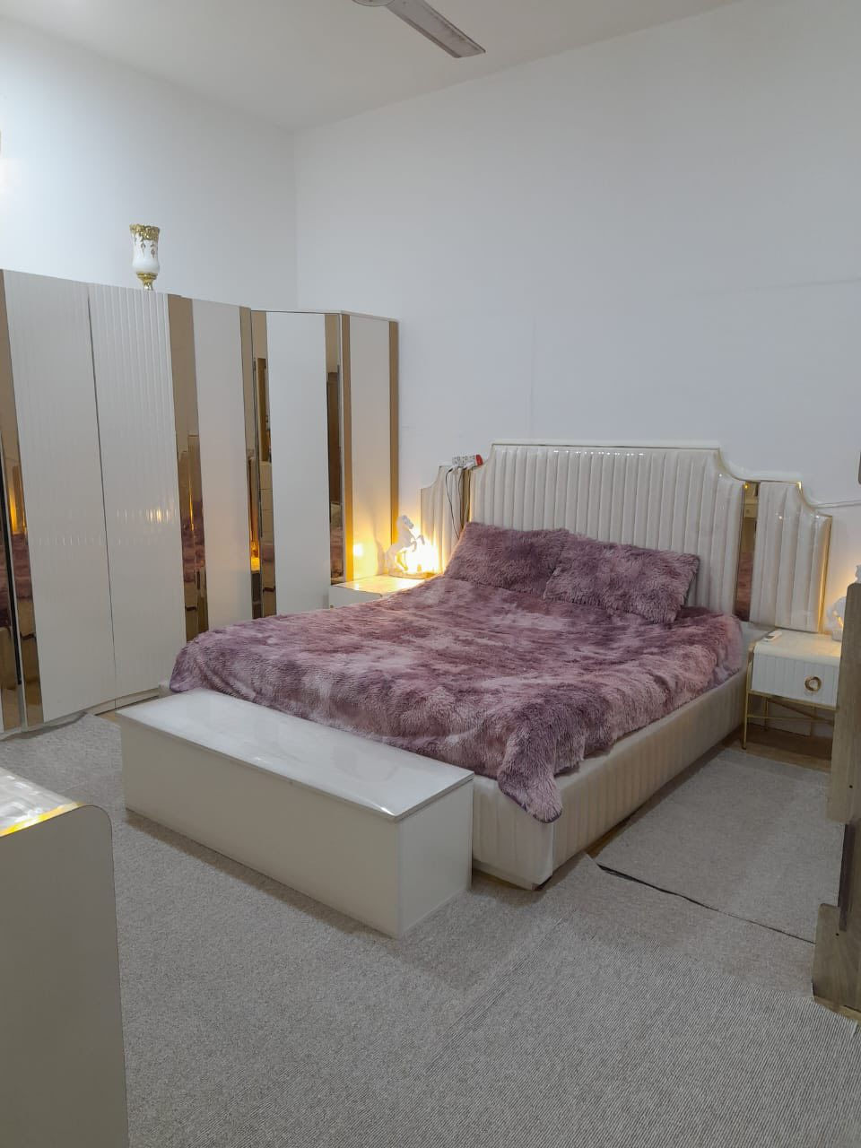 📢 إعلان ( #بيع_مستعجل و يصلح للايجار)

🏡دار للبيع او يصلح للايجار خلف شارع السيد 36
المساحة:  110متر شارع 12
الموقع : خلف شارع السيد منطقه 36 جهه حي النفط جديد 
غرفه وهول ومطبخ مفتوح عالصاله وبراني وطارمه صغيره وصحيات 2 داخلي وخارجي
🔹طابو صرف 

📞 للاستفسار: ***********
📍 عنوان المكتب: حي الصدر مقابل معرض الحلي نفس سايد مطعم دجله
