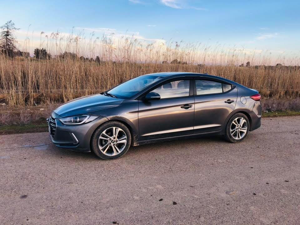 افانتي مديل 2018 خليجي حجم المحرك 16 gdi محرك جديد مو مفتوح شرط ماشية 118 الف رقم نينوى دولي كابون بانزين موجود كير تماتيك AT المرغوب صبغ قطعة وحدة بوند مبدل سيارة جاهزة طخم جديد مواصفاتها حلوه فول بدون فتحه بصمه تشغيل رادار جانبي شاشة كامره  تحكمات ستيرن ويل كب كروم مواصفاته معروفه 
والباقي شوف العين 

السعر 125 ورقة وبة مجال 
للاستفسار اتصل على الارقام 
***********
***********
