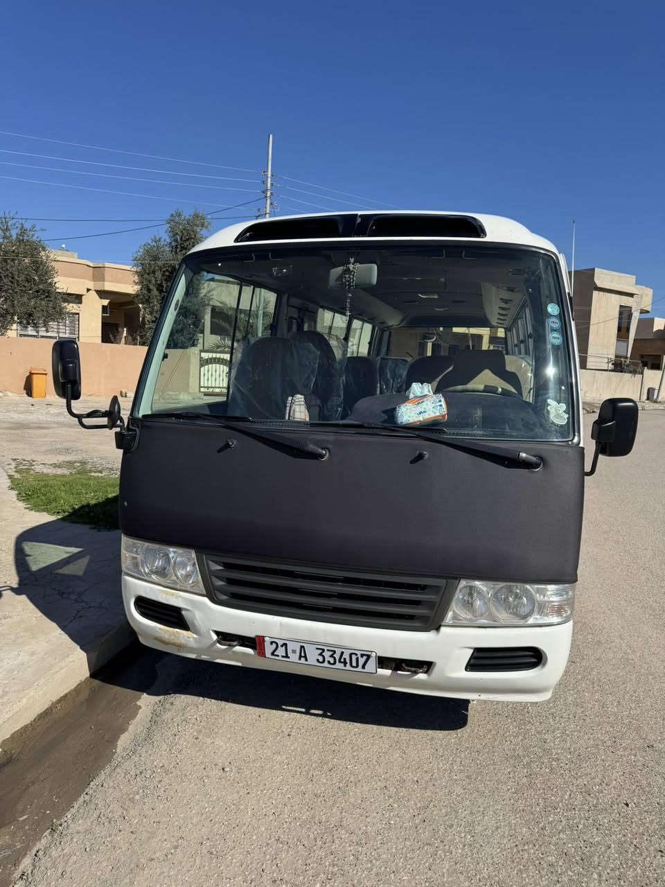 سلام عليكم كوستر 2015 للبيع
رقم شمالي
محرك كير مكفولات
اكسن بي صوت
صدر امامي و خلفي جديد
 تايرات جديدة
منظومة غاز
وركة إضافية
تبريد محور
فتحت تانكي
فاتح اربع وياله
 بيها صبغ صفحة كصيرة
السعر 290 ورقة و بيها مجال
مكان/ الموصل
رقم الهاتف / ***********
