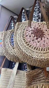 إكسسوارات نسائية • فريدة • أناقة