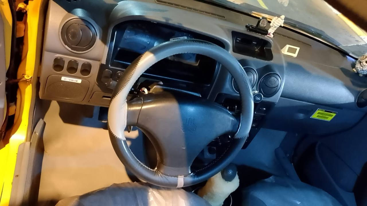 السلام عليكم سايبا للبيع  موديل 2017 بغداد رقم الانكليزي بسمي تحويل ثاني يوم سياره حلوه ونضيفه بيه صبغ بس جاملغ جهت السايق والباقي كفاله كهربائيات كله شغاله تبريد عوزه بس غاز تدفئه شغاله سعره 48 وبيه مجال بصيط حك الجيه الرقم ***********
