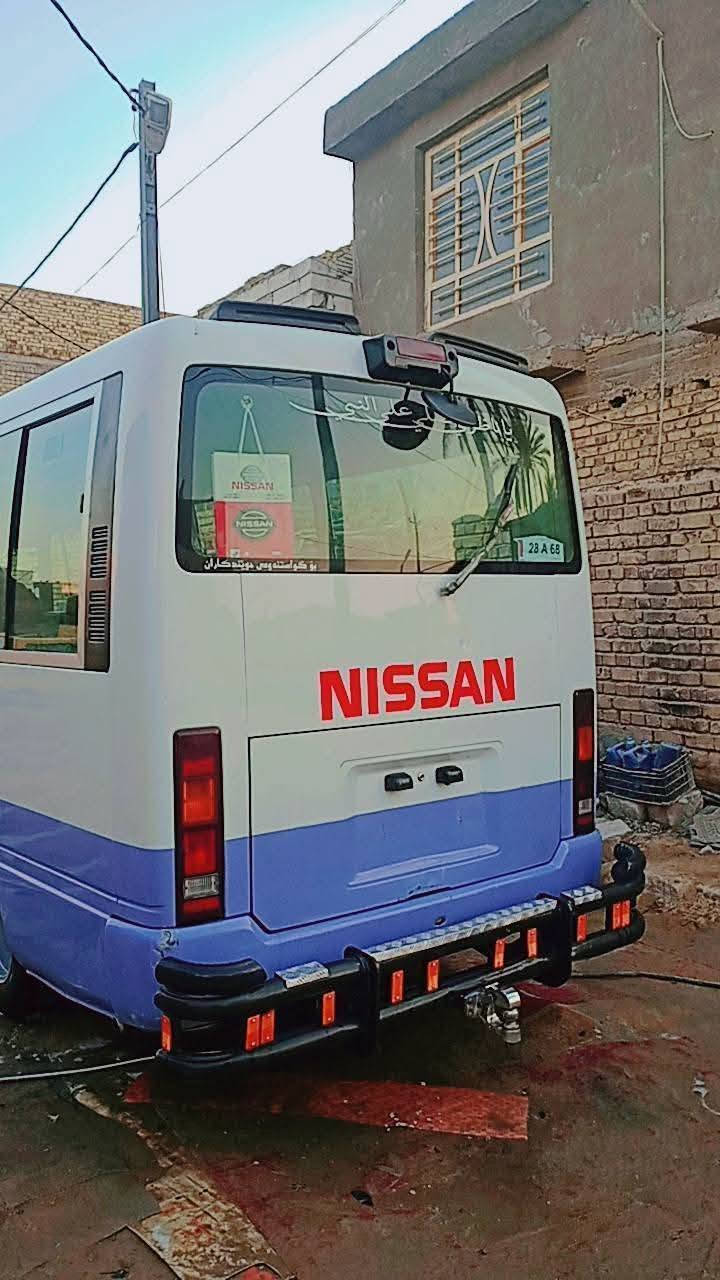 السلام عليكم كوستر نيسان 2002 رقم نكليزي مميز غاز بانزين تخم تاير تبريد شغال باب كهربائي السياره جاهزة الاستفسار ***********
