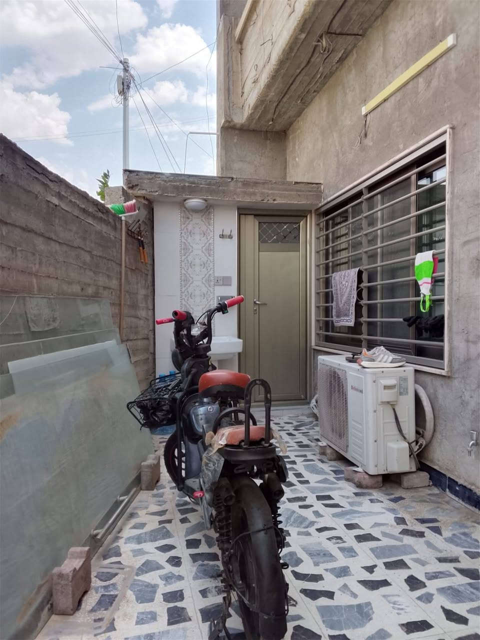 بايسكل شحن للبيع السعر ١٠٠ كركوك حي عدن بيع مستعجل عليه


**إذا كنت صاحب هذا الإعلان وتريد حذفه لأي سبب، رجاءا أرسل رسالة إلى الدعم الفني**