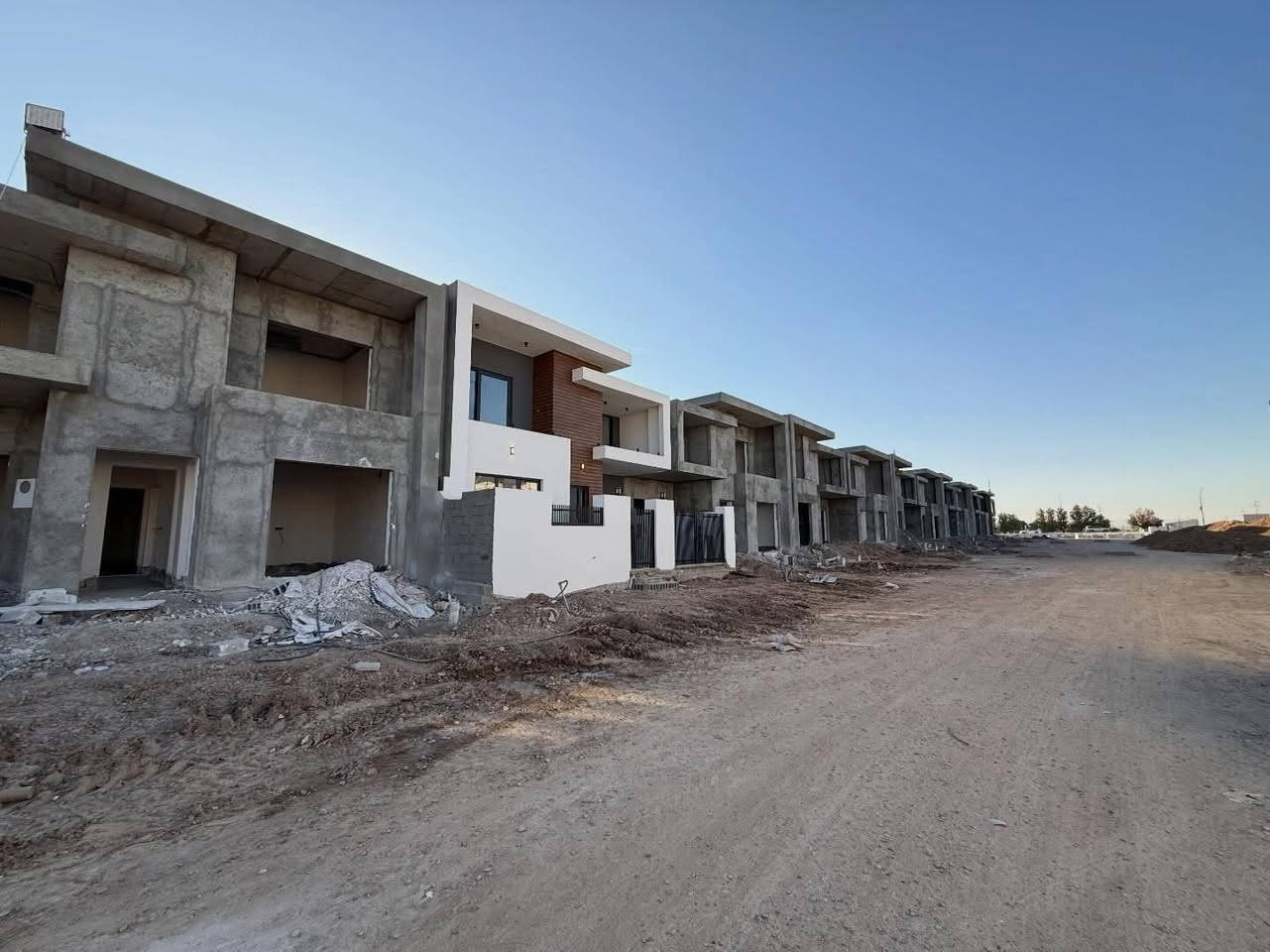 ☘️خانوو بۆ فرۆشتن لە (#شاری #زێڕین)☘️

 
🔻بەم رووبەرانە بەردەستە لامان

🔴144m

🔴162m

 

~~~~~~~~~~~~~~~~~~~~~~~~

💭بۆ زانیاری زیاتر کۆمینتک بکە

                             
•
•
•

⚜️بۆ زانیاری زیاتر پەیوەندی بـکـە⚜️

☎️*********** 
☎️*********** 
☎️***********
